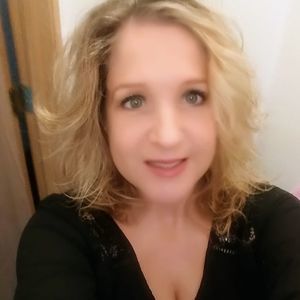 Meet your Posher, Carla